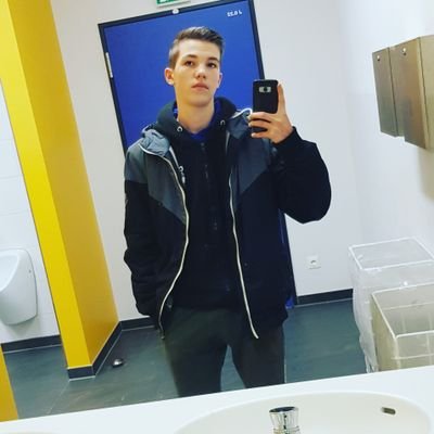 Profile Picture of MAX_LAMBO_899 (@max_899) on Twitter