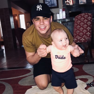 Profile Picture of Tate Allen (@Tatertotallen8) on Twitter