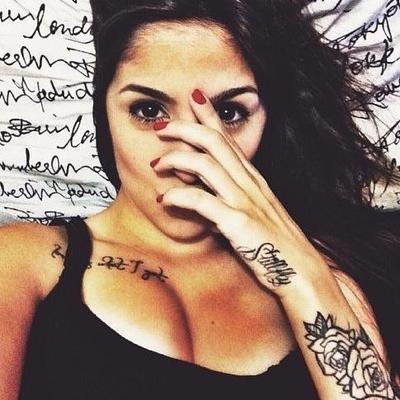 Profile Picture of Carol Muniz (@carolmuniz99) on Twitter