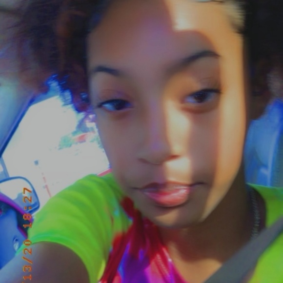 Profile Picture of Tricia Moore (@fxdtricia) on Poshmark