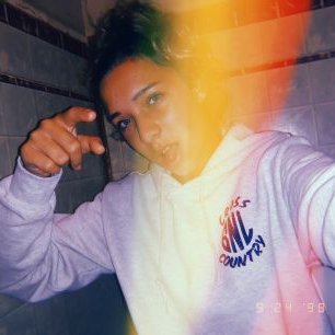 Profile Picture of Jillian Webb (@jillian89221864) on Twitter