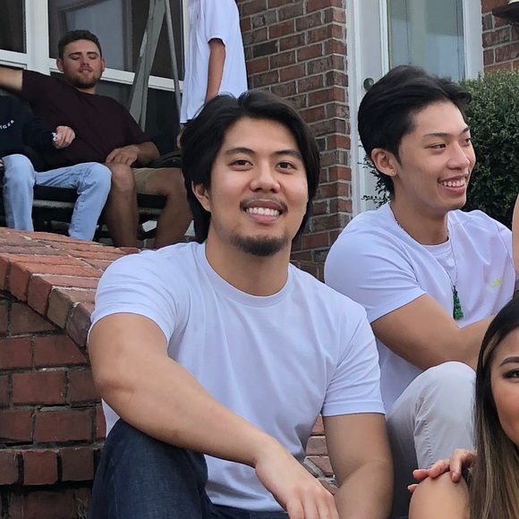 Profile Picture of Michael Nguyen (@mnden) on Poshmark