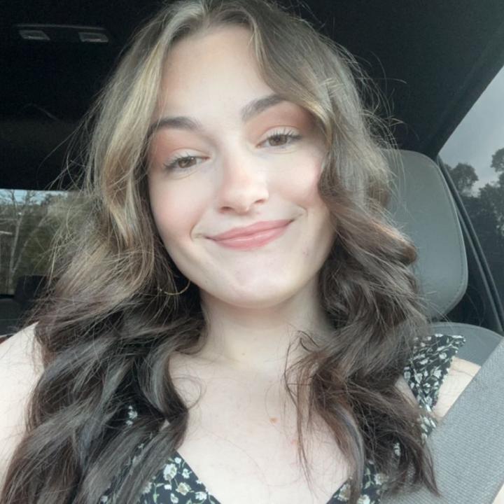 Profile Photo of Alyssa Simon (@@alyssa_simon03) on Tiktok