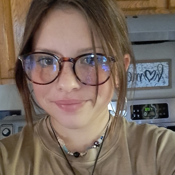 Profile Picture of Asia Ingelse (@asiaingelse) on Poshmark