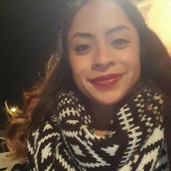 Profile Picture of Araceli Jimenez (@wormee) on Poshmark