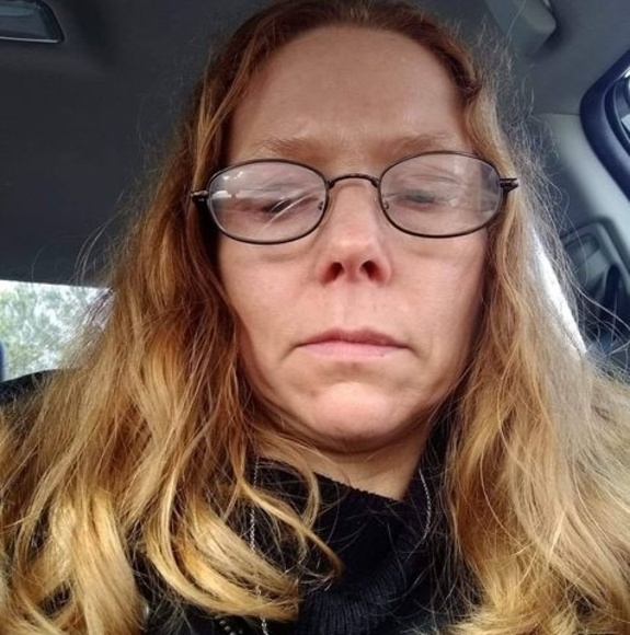 Profile Picture of Julie Viverette (@viverettejulie) on Poshmark