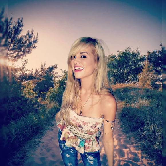 Profile Picture of Autumn Stalf (@ardimps) on Poshmark