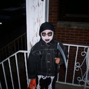 Profile Picture of Matthew Rini (@mojobee) on Myspace