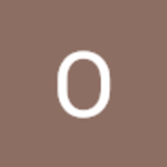 Profile Picture of Olivia Marie (@docshinevintage) on Poshmark