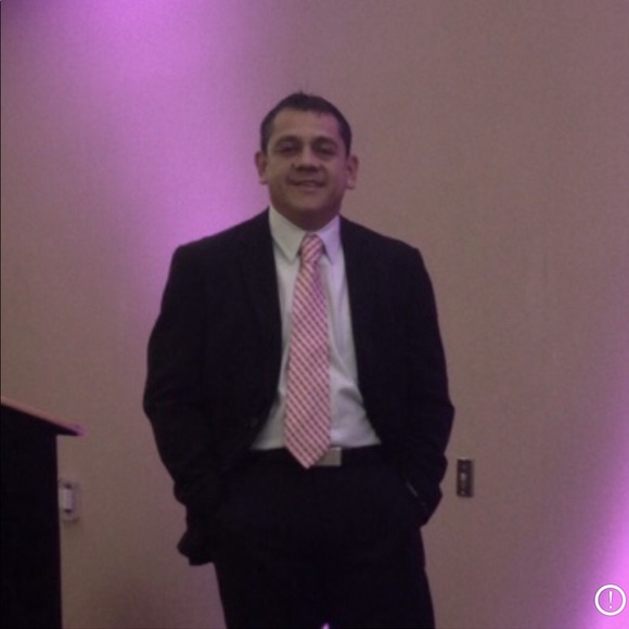Profile Picture of Carlos Celis (@c_celis) on Poshmark