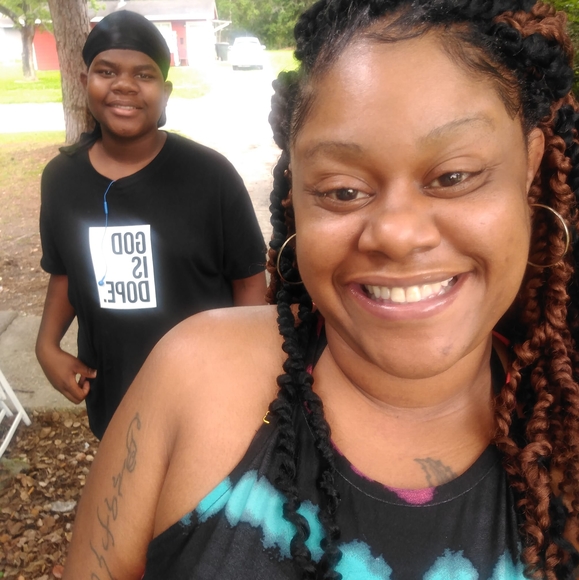 Profile Picture of Marquita Venters (@kitacuzz) on Poshmark