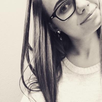 Profile Picture of Dani Larsen (@danilarsen76) on Twitter