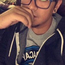 Profile Picture of Jason Montemayor (@1zSWiFTz1) on Twitter