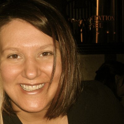 Profile Picture of Jackie K. Phillips (@JackieJournals) on Twitter