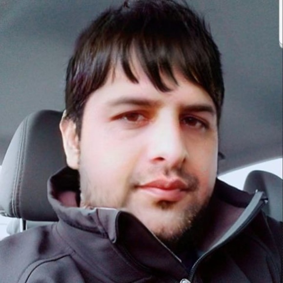 Profile Picture of Chaudhry Yasir (@yasirmsgs052) on Poshmark