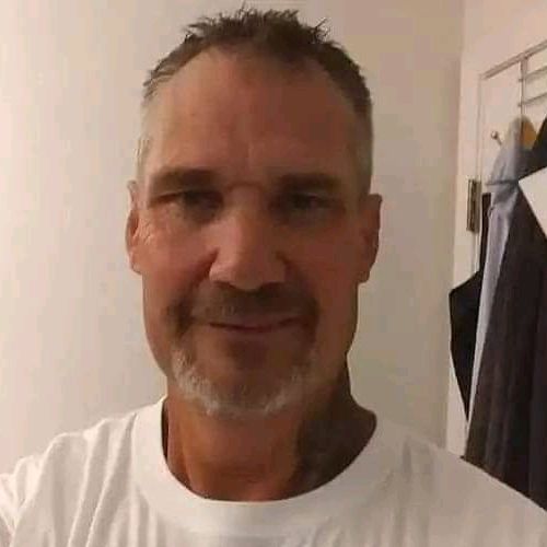 Profile Picture of terry (@terryleescales) on Tiktok