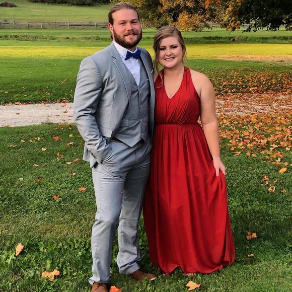 Profile Picture of Mandy Wolfe (@mandywolfe769) on Poshmark