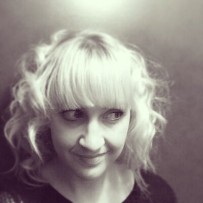 Profile Picture of Sara Smith (@sara_mountain) on Twitter
