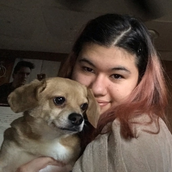 Profile Picture of Sarah Dahdal (@sarah_dahdal) on Poshmark