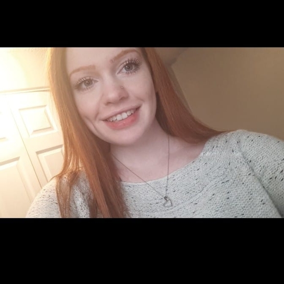 Profile Picture of Jackie Shefman (@jackieeshefman1) on Poshmark