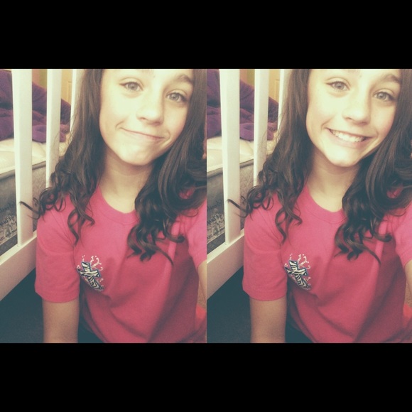 Profile Picture of Madelyn Stemarie (@madelynstemarie) on Poshmark