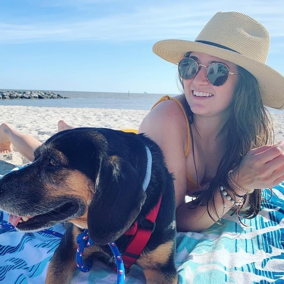 Profile Picture of Anna Blache (@annablache) on Poshmark
