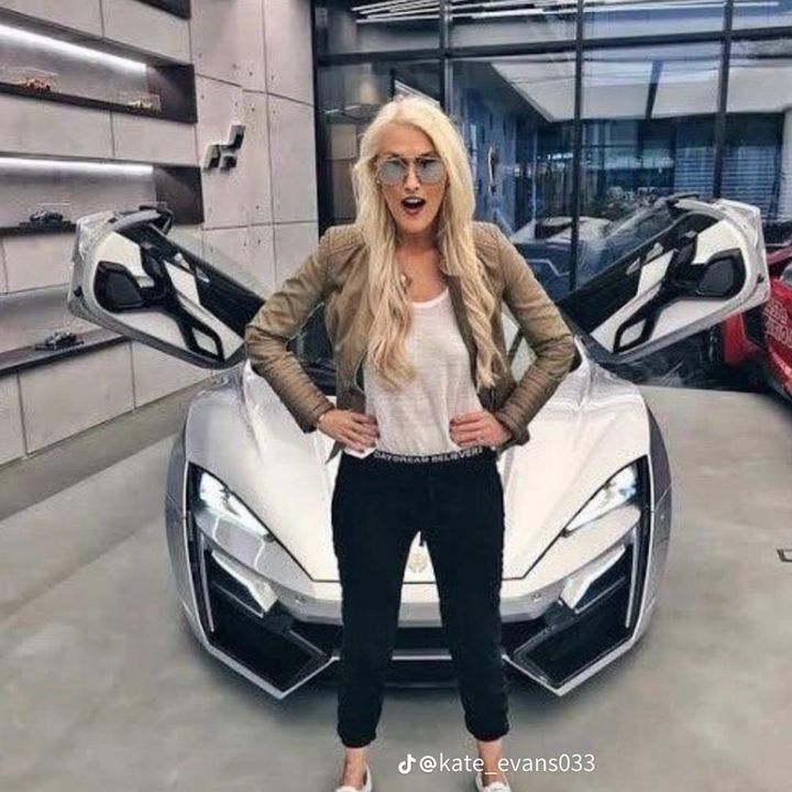 Profile Picture of Evankate (@evankate3316) on Tiktok