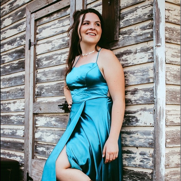 Profile Picture of Auzy Hindle (@ahindle861) on Poshmark