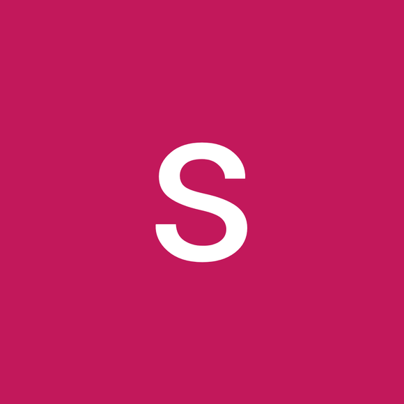 Profile Picture of Stacey Archer (@staceyarcher78) on Poshmark