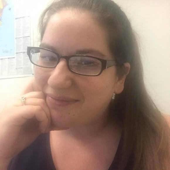 Profile Picture of Danielle Columbro (@dcolumbro) on Poshmark