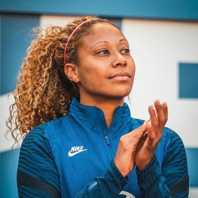 Profile Picture of Abby (@23shadesofpress) on Twitter