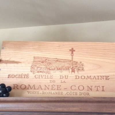 Profile Picture of Nicholas Apone (@89hautbrion) on Twitter