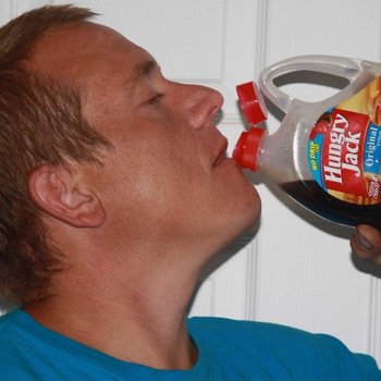 Profile Picture of James Mowry (@Pancakewhorejim) on Twitter