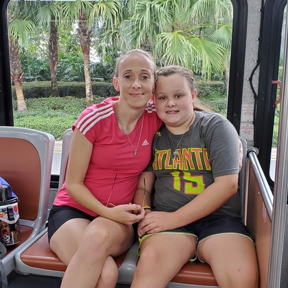 Profile Picture of Misty Clark (@mistyclark329) on Poshmark