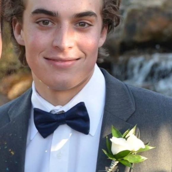 Profile Picture of Nick Lebert (@nicklebert) on Poshmark