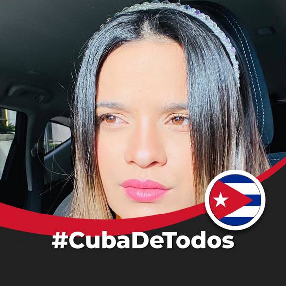 Profile Picture of Maylen Balart (@maylen91) on Poshmark