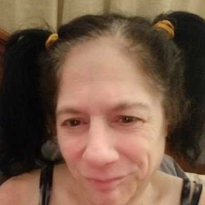 Profile Picture of Julie Jo Koehler (@jujubeee714) on Twitter