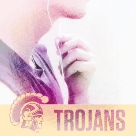 Profile Picture of Stanluca Liu (@stanleyliu2003) on Poshmark