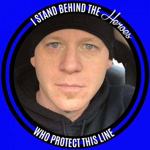 Profile Picture of Jason Swinford (@swini72) on Poshmark