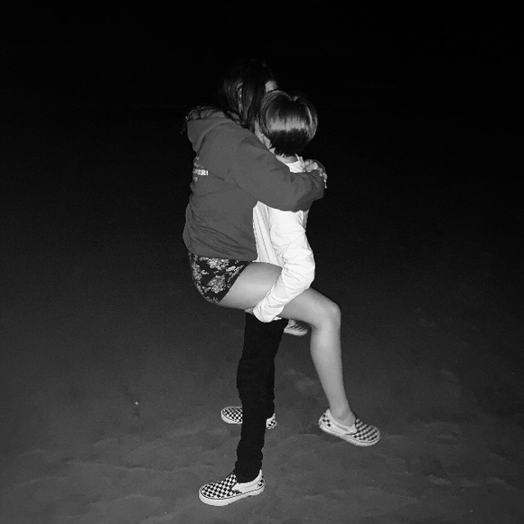 Profile Picture of Allison Winfree (@allisonwinfree) on Poshmark