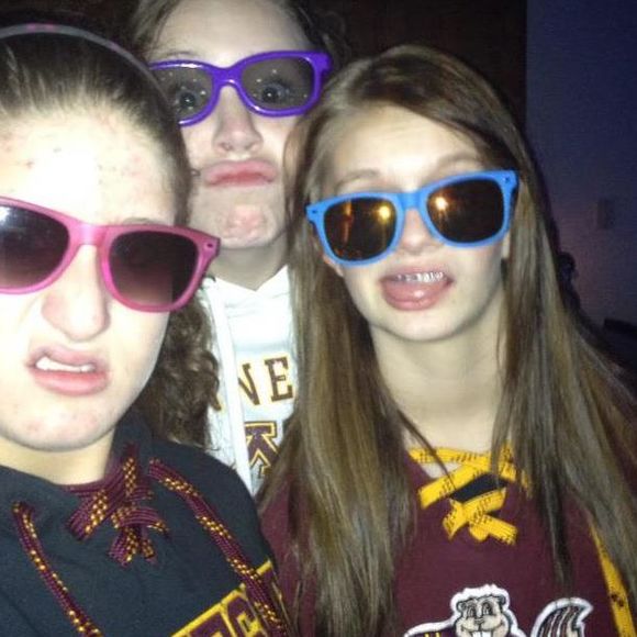 Profile Picture of Elizabeth Bertie (@elizabethmaee) on Poshmark