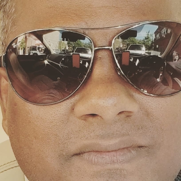 Profile Picture of Matthew Sebastian (@matt1299) on Poshmark