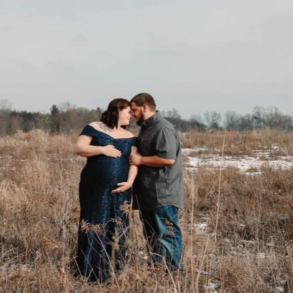 Profile Picture of Hanna Weakley (@hanna_weakley) on Poshmark