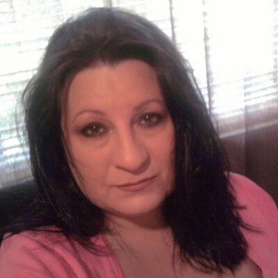 Profile Picture of Becky Oneill (@rebecca_42) on Twitter