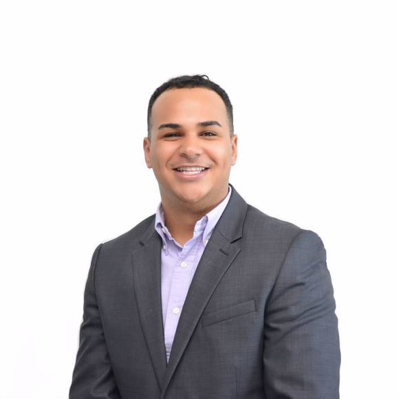 Profile Picture of Gregory Castillo (@gregorycastillo) on Poshmark