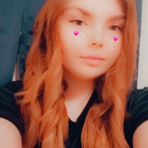 Profile Picture of Savannah Lashmit (@royal2005) on Poshmark