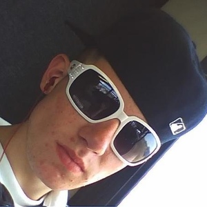 Profile Picture of Garrett Reinhard (@yunggarrettbeondagrind) on Myspace