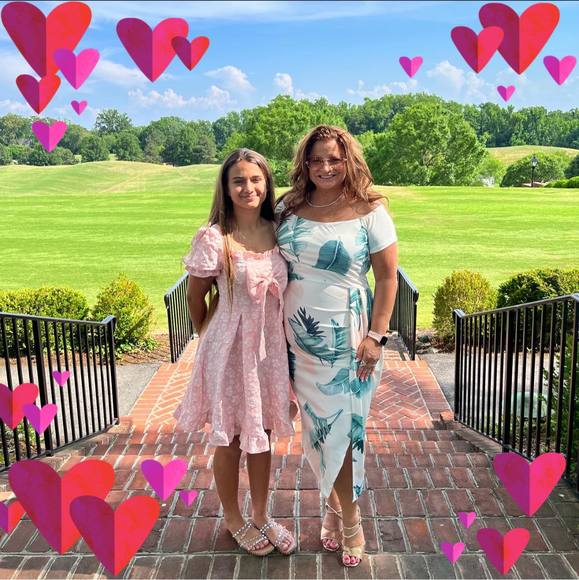 Profile Picture of Janine Silvaroli (@j_silvaroli) on Poshmark