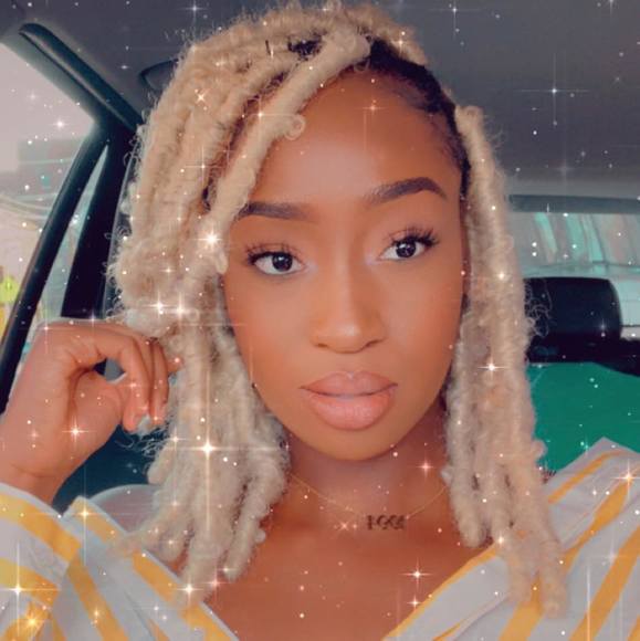 Profile Picture of Kendra Solomon (@kendra119422) on Poshmark