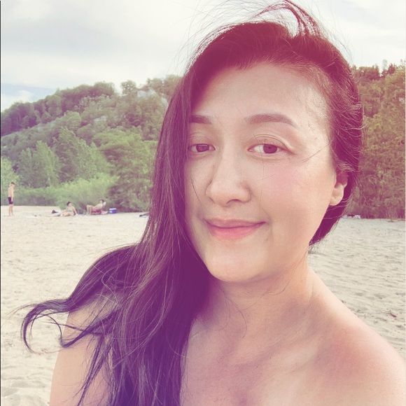 Profile Picture of Janet wai ting Wong (@janetwt) on Poshmark